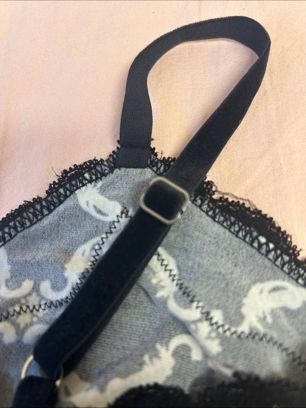 XXS Y2K vintage black and white pattern lace cami - Picture 4 of 4